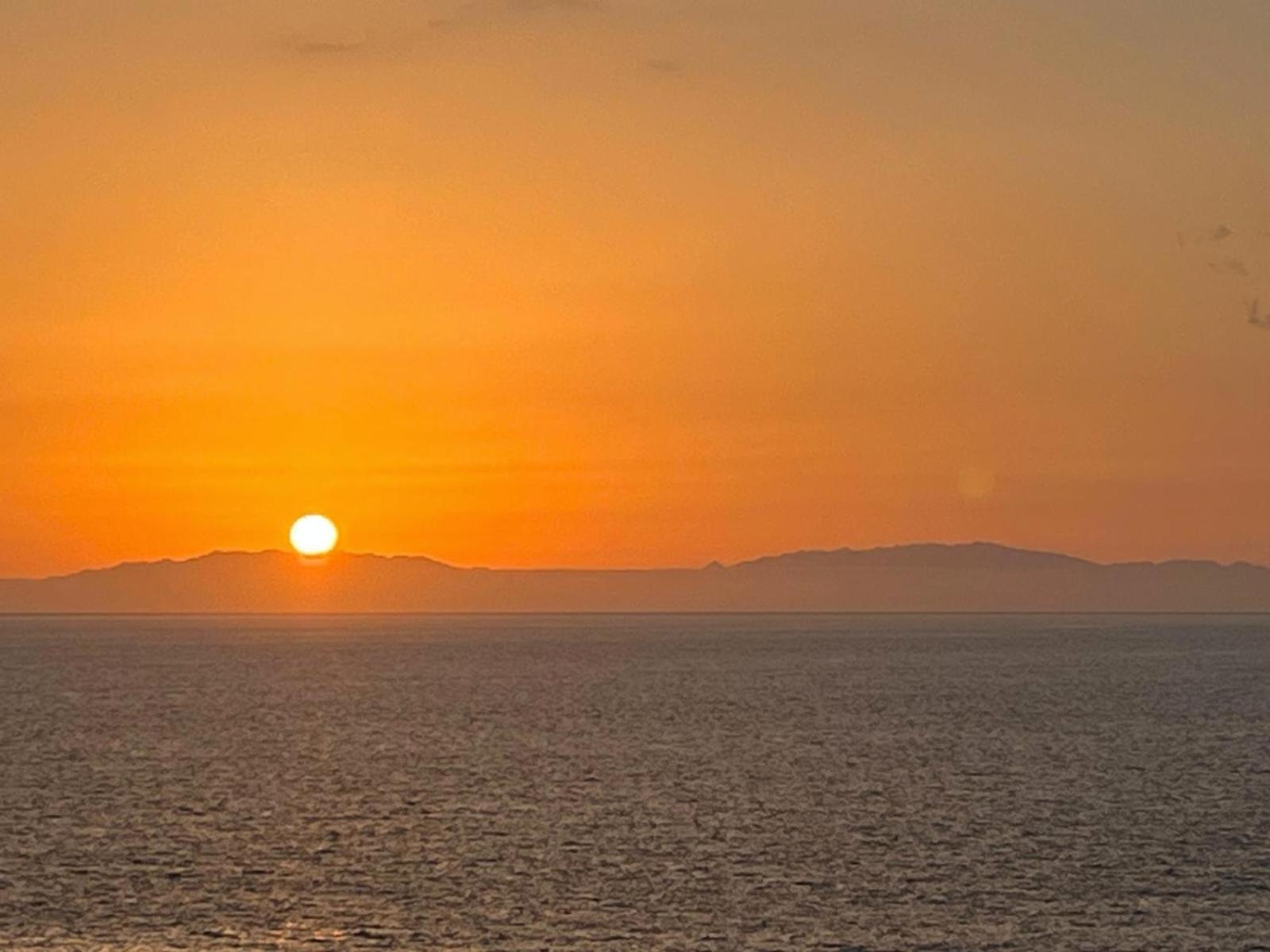 Sunset Arena Beach By Helloapartments Puerto de Santiago  Exterior foto